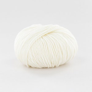 French Sustainable Merino Wool, Winter White, Gueret by Fonty - 50 gr (1.76 oz), More Colors, Superwash, Natural Yarn, Knitting, Crocheting