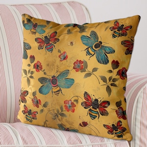 Modern Style Honey Bee illustration pillow cover 18x18 or 24x24 inch, handmade cotton/linen cushion cover floral yellow gold accent throw