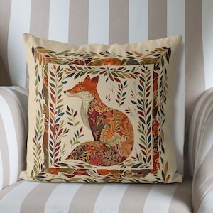 Niedlicher Nordischer Fuchs auf taupe Print Kissen, Handgemachter Kissenbezug, Skandinavischer Waldtierdruck