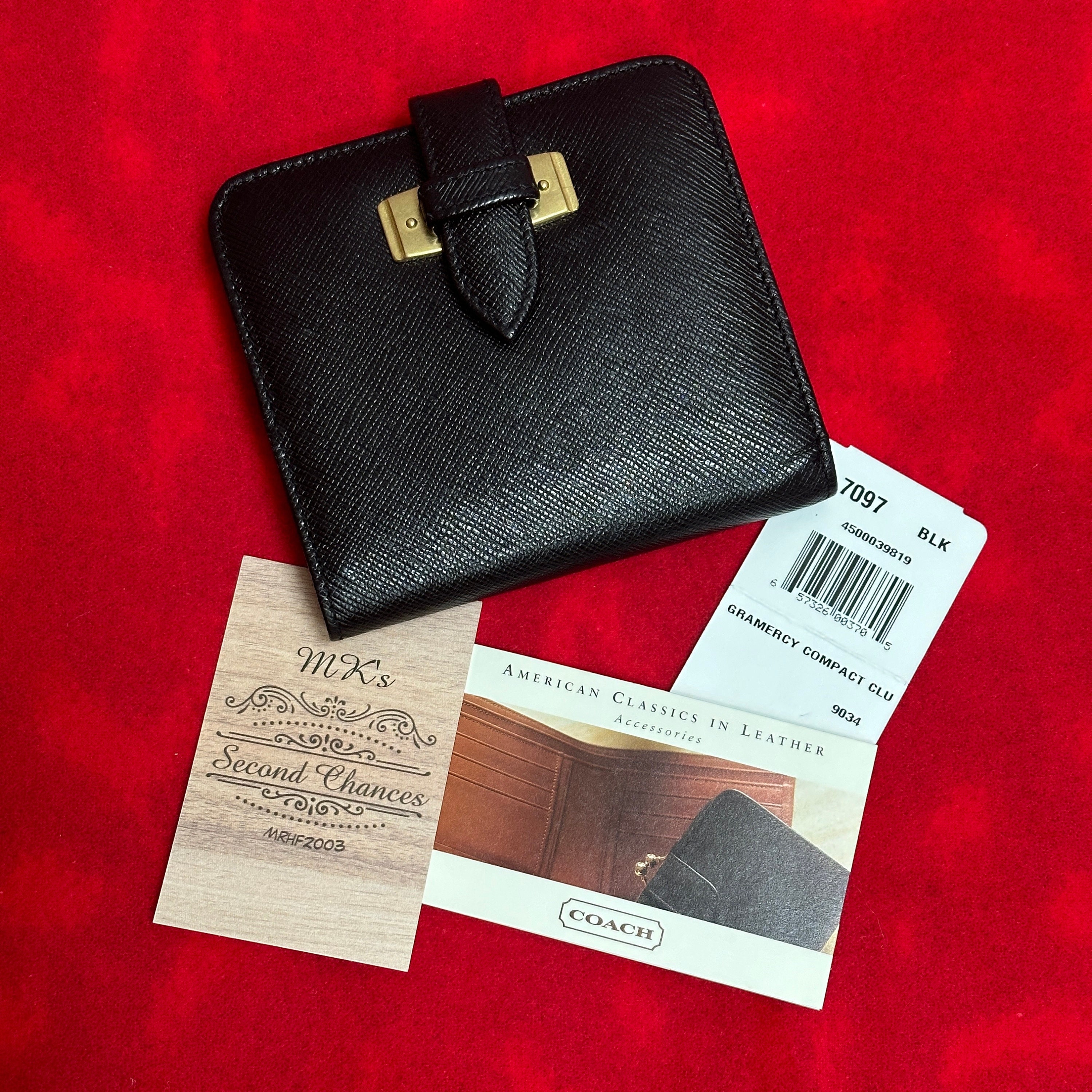 Flat hard online clutch wallet