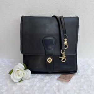 Raro bolso Coach Slim 9640 vintage de piel azul marino, fabricado en Nueva York a finales de los años 70 en muy buen estado