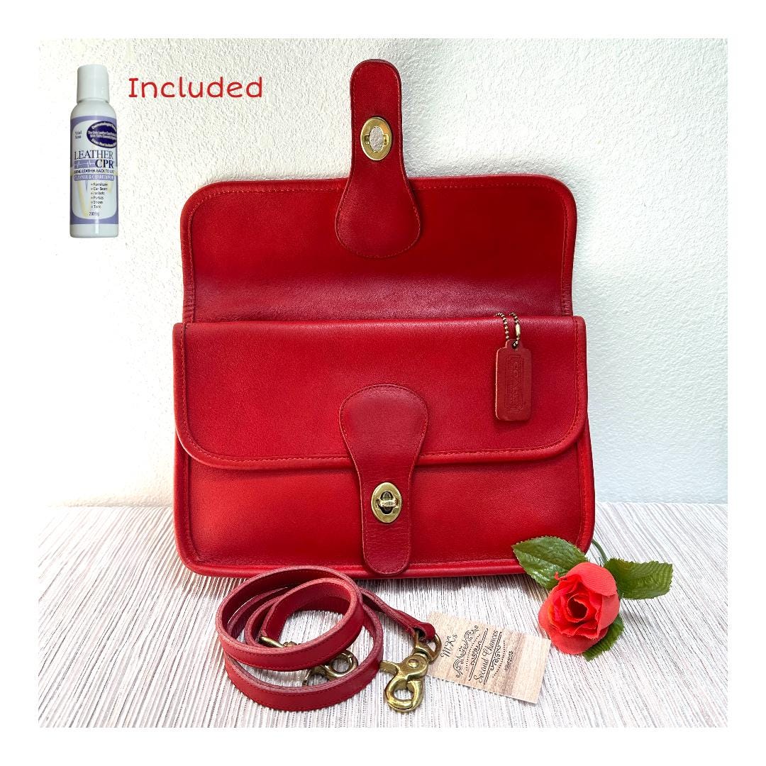バッグ Vintage Coach Turnlock Shoulder Bag Red Vintage Coach Twin Clutch in Red Leather, Shoulder Bag