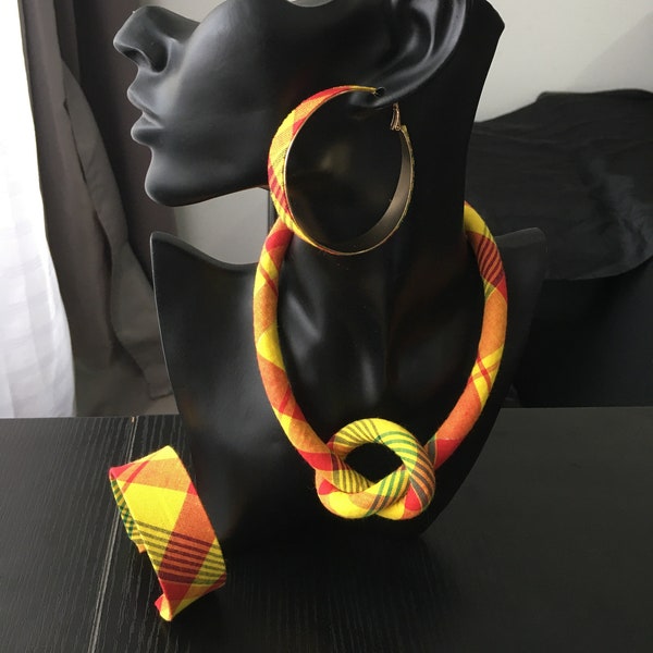 Parure collier noué, tissu madras orange & créoles ethniques