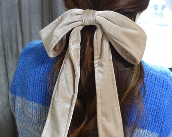 Fermaglio per capelli con fiocco in velluto: fiocco a coda lunga