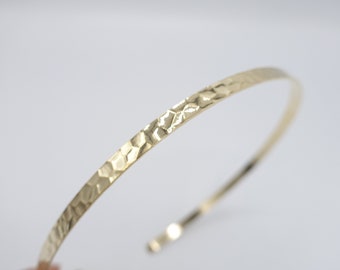 Minimalist Metal Headband: Hammered Pattern, Thin Band