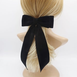 Black velvet hair bow, Naomi hair bow, practical hair bow, must-have hair bow for women