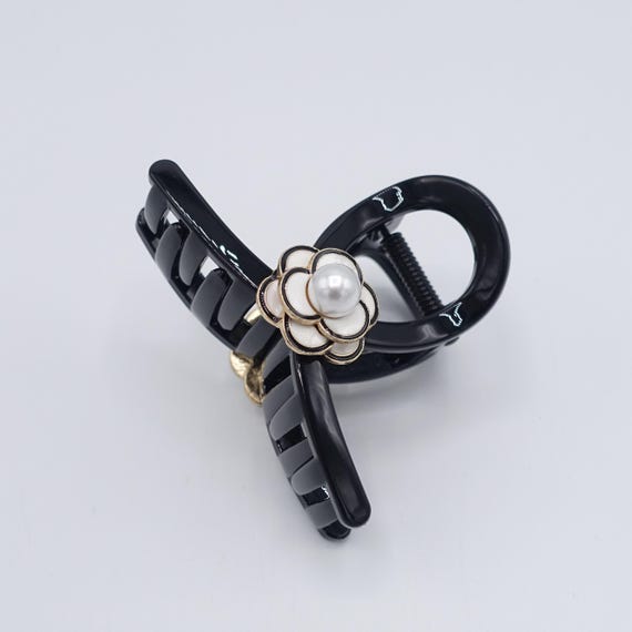 White & Black ? Camilla Flower Pearl Accented Hair Claw Camellia Flower Hair Claw Clip With Pearl Accent - Etsy main image 3