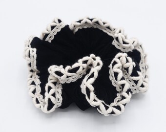 velvet scrunchies, lace scrucnhies for women