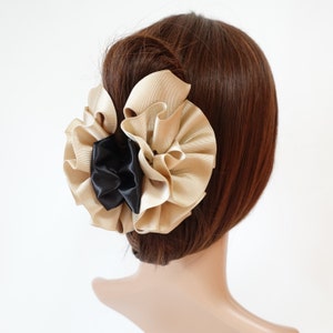 Handmade Grosgrain Flower Hair Claw: Women&#39;s Hair Accessory