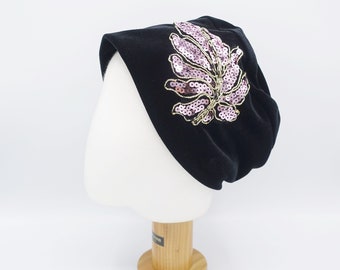 Bonnet / Chapeau En Velours Noir Avec Paillettes Et Fleur - Marque Kunst Und Magie, Taille Unique