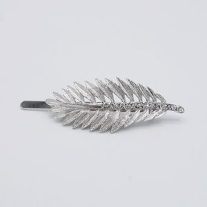 leaf magnetic hair clip
