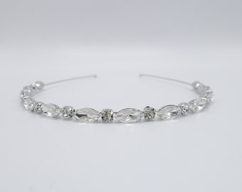 Serre-tête ovale en verre et cristal avec strass : accessoire pour cheveux pour événement spécial