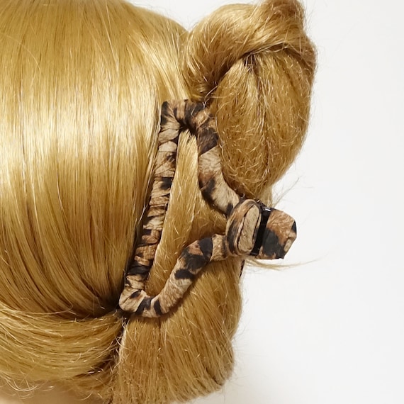 Leopard Print Pattern Wrapped Hair Claw Clip Women Updo Hair  display picture 2
