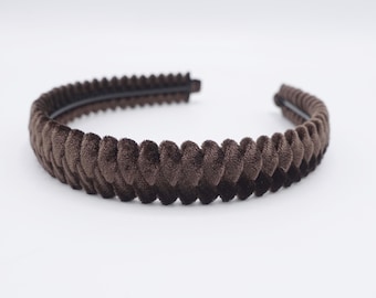 Diadema envuelta en terciopelo con patrón de sierra, accesorio para el cabello para mujer