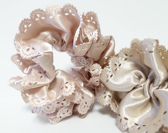 Lace edge scrunchies Glossy Satin Women Hair Elastics Scrunchies