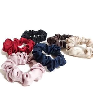 A Set of 6 Thin Satin scrunchies Ponytail Holder Women Scrunchie pack