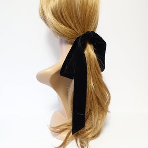 幅広のベルベットロングテールヘアボウポニーテールホルダー爪クリップスタイリッシュな垂れ下がったボウポニーテールクリップ