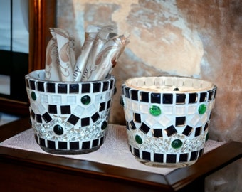 Handgemachtes Windlicht schwarz weiß grün 8 cm hoch - Unikat - Teelichthalter, Kerzenhalter, Utensilo
