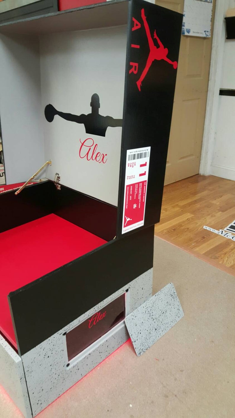 Air Jordan retro 4 Lifesize Shoebox | Etsy