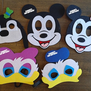 Personalized Minnie Mickey Donald Goofy Daisy Felt Mask Party Packs!   Mickey and Friends Birthday Party Favors!