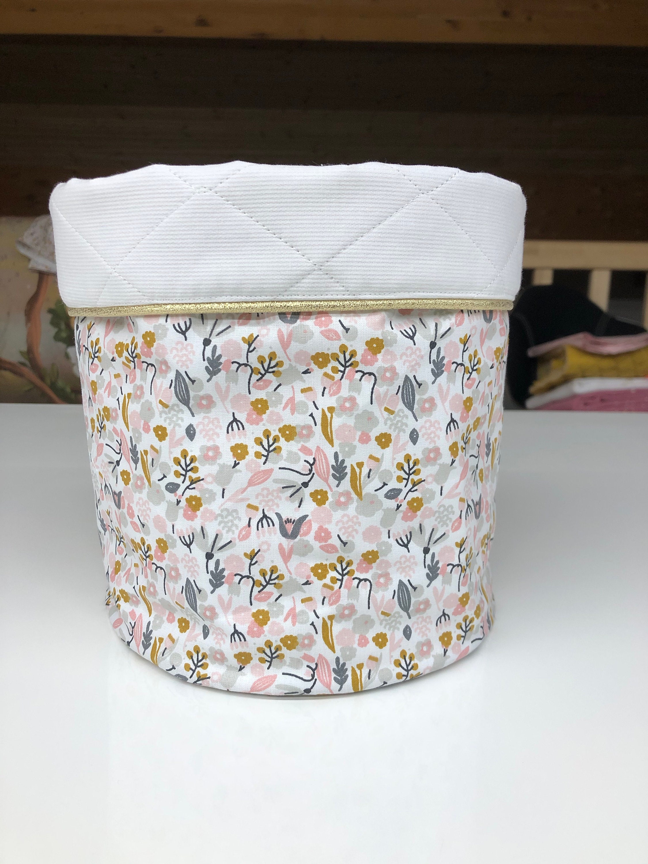 Corbeille en Tissu Motif Fleur Pour Bébé ou Enfants Personnalisables.