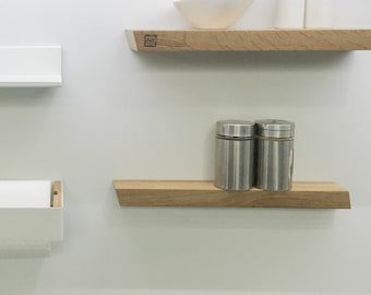 MAGNETIC SHELF • W • MINI • oblique | Magnetic wooden shelf, solid oak wood, hand oiled, sophisticated lines, kitchen storage, kitchen shelf