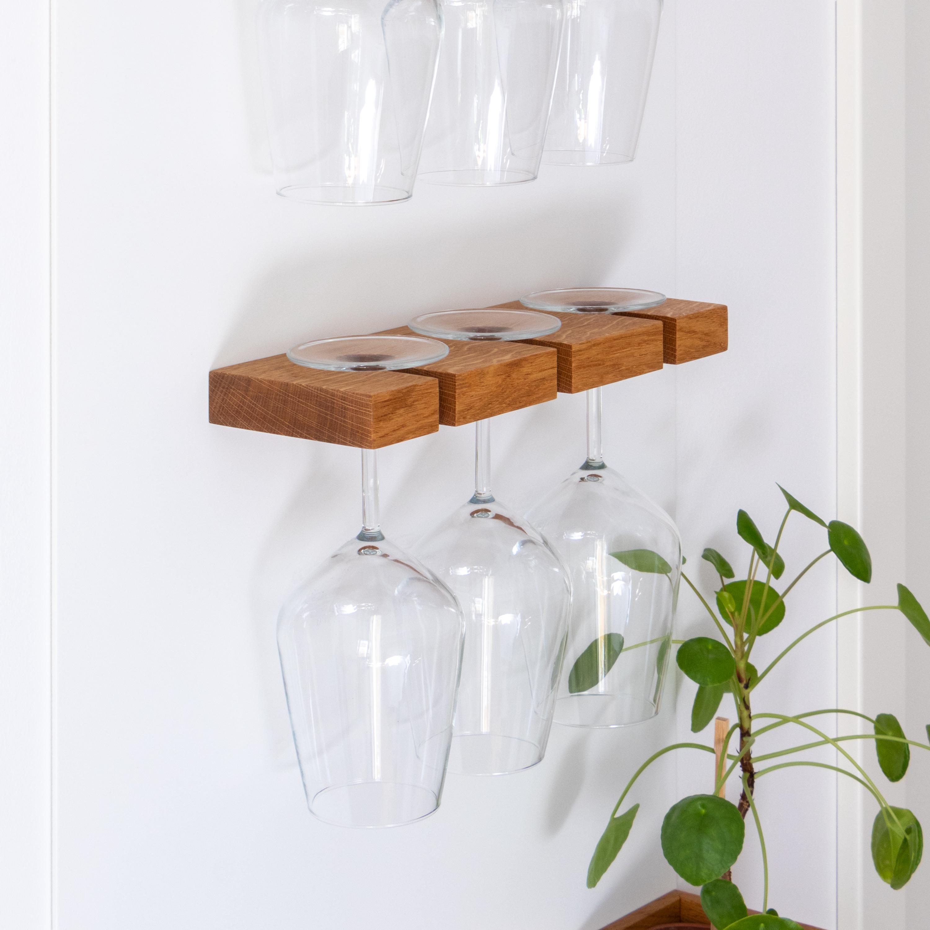 オーク無垢材マグネット式ワイングラスホルダー：キッチン収納ラック