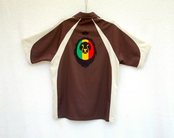 Chemise bowling customisée homme avec patch LION OF JUDAH symbole rasta, chemise type bowling, chemise taille S, mode écologique, upcycling