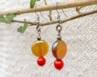 INAYA earrings with glass beads, iridescent glass earrings, dangling earrings, fashion earrings