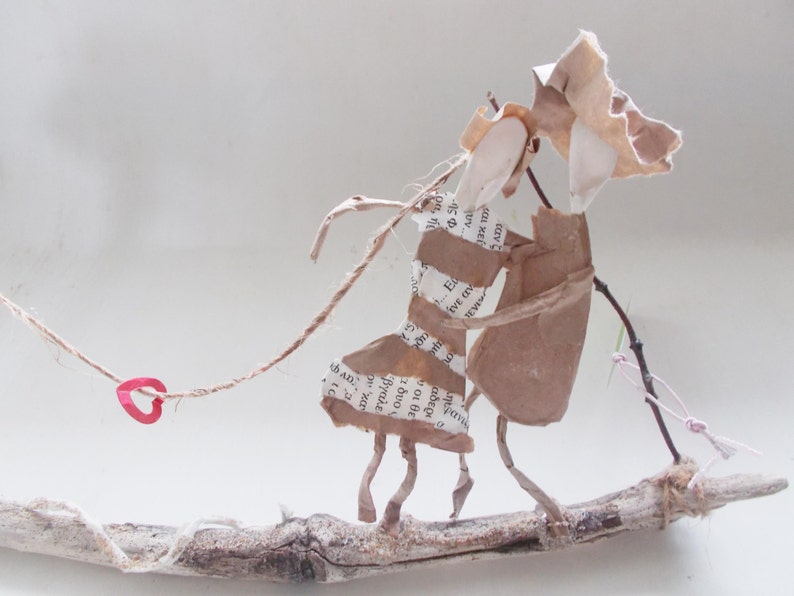 couple in love, handmade with wire and book paper, home decor paper personas decorative wire sculptures romantic scene gift by mademeathens