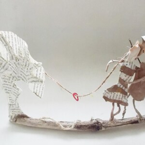 couple in love, handmade with wire and book paper, home decor paper personas decorative wire sculptures romantic scene gift by mademeathens