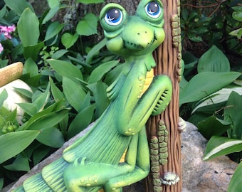 Praying Mantis -- Ceramic Garden Art