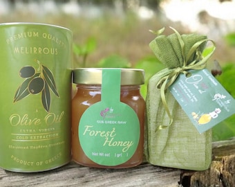 Set de regalo griego totalmente natural con miel de bosque cruda, aceite de oliva virgen extra Koroneiki y jabón de aceite de oliva. ¡Set de regalo para todos de Grecia!