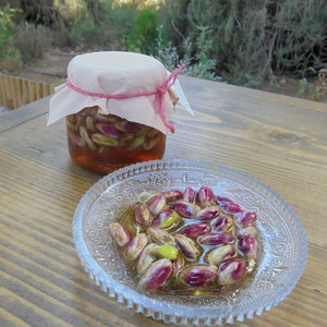 Flower and Thyme Honey with Fresh Raw Pistachio Aeginis nuts,  (11.2 oz-320 gr) . All Greek Natural Product! Gourmet Food!