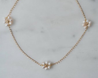 Daisy Pearl Necklace