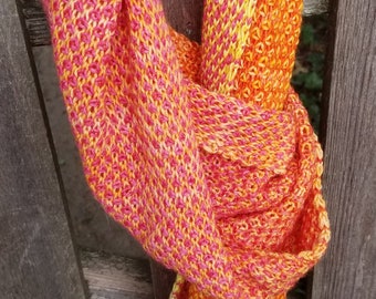 Merino Wool Texture Scarf: Reversible Lightweight Warmth