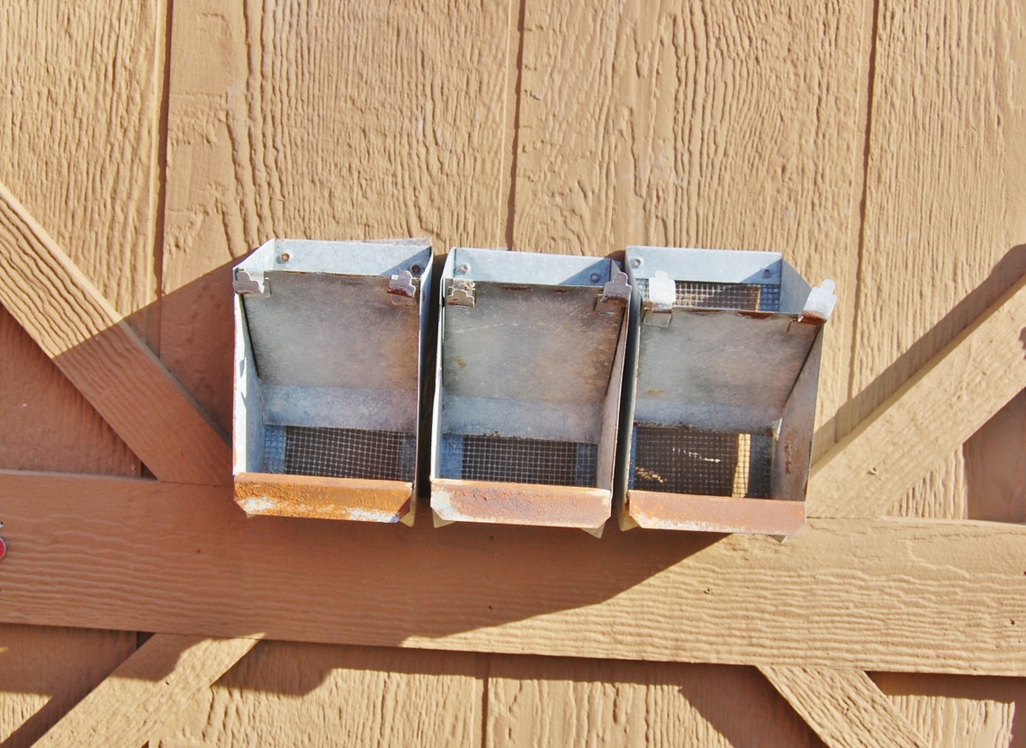 Set 3 Galvanized Tin Metal Rabbit Feeder Bins/ Garden Planters Etsy