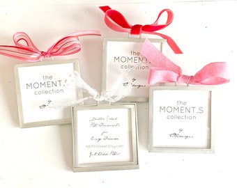 DIY: VALENTINE Double Sided Photo Frames, Ornament. Sheer Striped Pink, Red, White Ribbon. Love. Hearts. xoxo. Romance. Roses. Sweet Gifts.