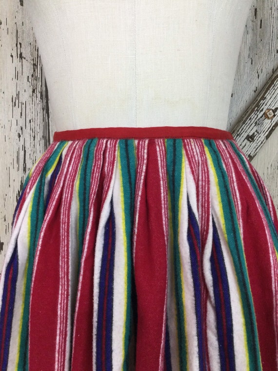 Vintage 1950s Striped Pleated Full Felt Skirt Siz… - image 4