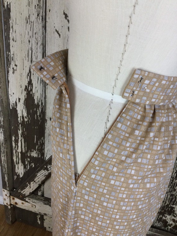 Vintage 1970s Lurex Beige and Cream Pleated Aline… - image 6