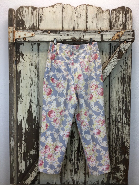 Byblos Blu 1990s white denim jeans with red floral and geometric print