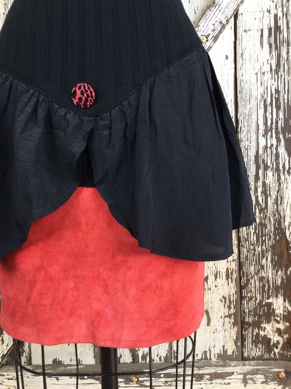 Fab Vintage 1980s Black Rayon and Red Suede Mini … - image 2