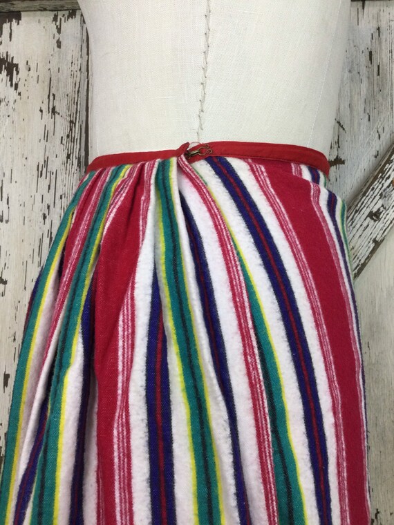 Vintage 1950s Striped Pleated Full Felt Skirt Siz… - image 7