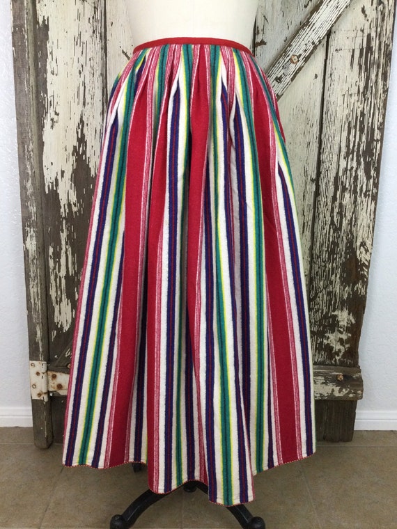Vintage 1950s Striped Pleated Full Felt Skirt Siz… - image 3