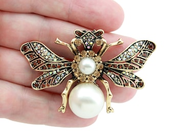 Pearl Bee Brooch: Golden Rhinestone Insect Pin