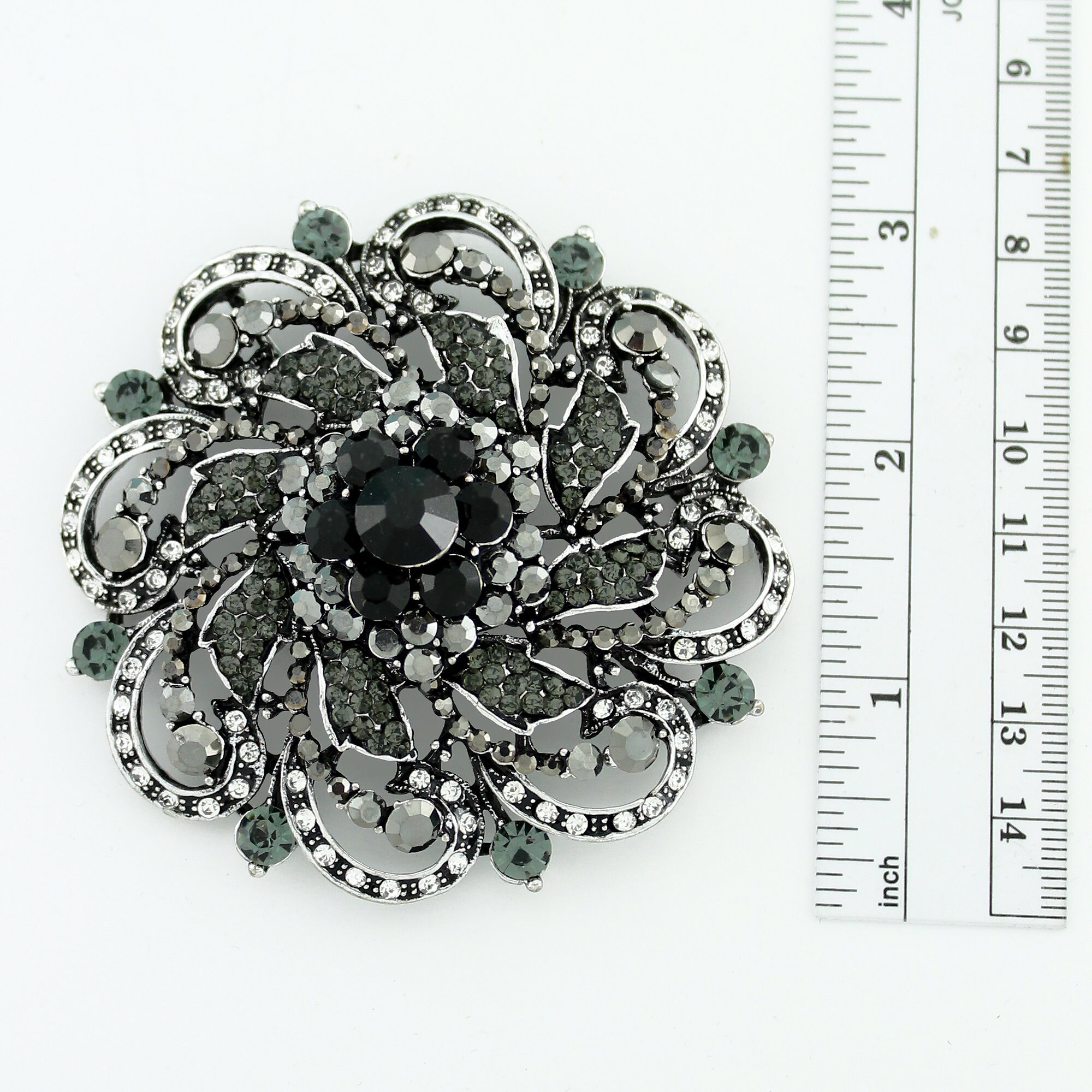 Prestige Crystal brooch 500/4 Swarovski Crystal 1998 Limited Edition Compassion Brooch  main image 4