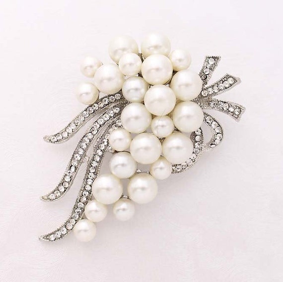 bridesmaid brooch pin