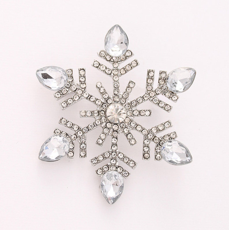 Crystal Silver Snowflake Broach Snowflakes Brooches Bouquet Broaches Crafts DIY Jewelry Christmas Brooches Rhinestone Snowflake Brooch