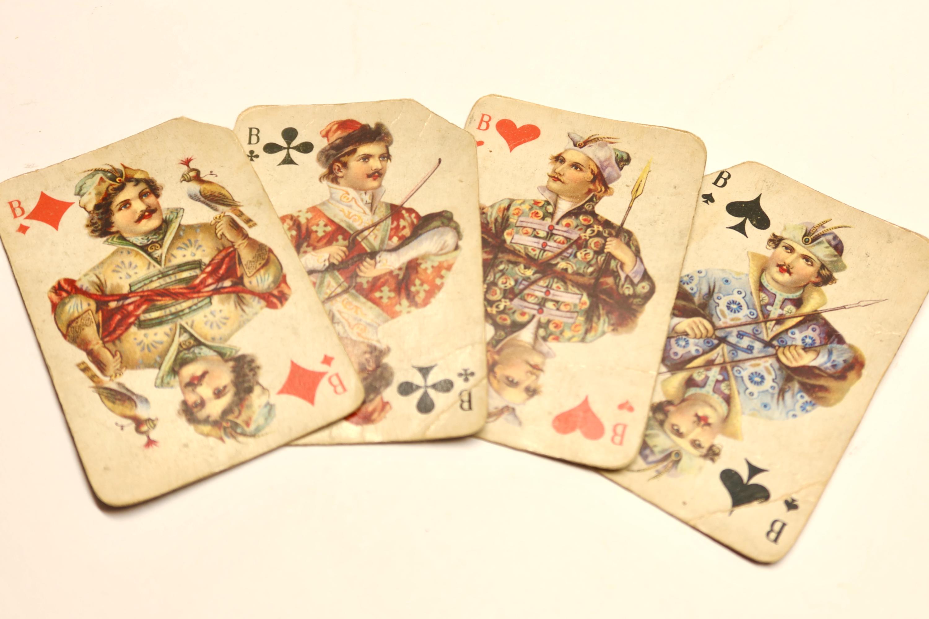 ヴィンテージ ソビエト トランプ - 53枚セット、レトロなロシアの