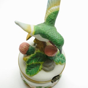 Bird Guarding Hidden Storage Safe [Vintage 1970&#39;s]